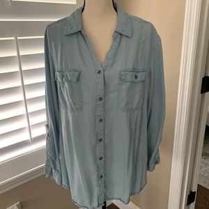 Sz XL very soft blue denim shirt